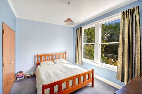 Photo of property in 16 Waikana Street, Broad Bay, Dunedin, 9014