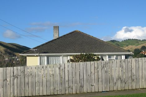 Photo of property in 163 Castor Crescent, Cannons Creek, Porirua, 5024