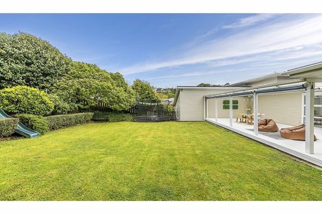 Photo of property in 108 Broderick Road, Johnsonville, Wellington, 6037