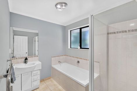 Photo of property in 49 Terry Smyth Drive, Kumeu, 0892