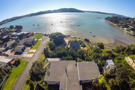 Photo of property in 77 Lorenzen Bay Road, Raglan, 3225