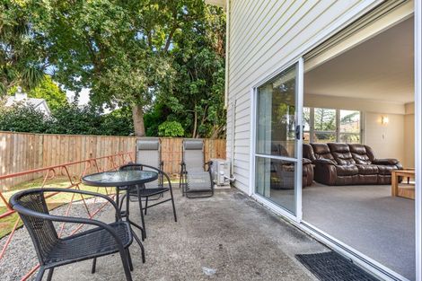 Photo of property in 28 Highbury Drive, Levin, 5510