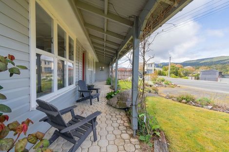 Photo of property in 7 View Street, Manapouri, 9679