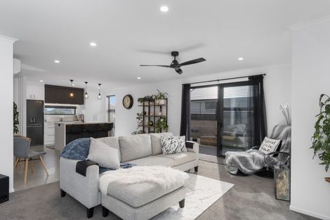 Photo of property in 27 Augusta Rise, Omokoroa, 3114