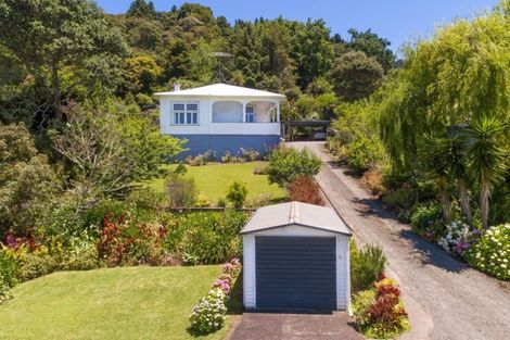 Photo of property in 13 Old Beach Road, Kohukohu, 0491