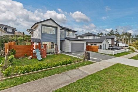 Photo of property in 15 Wisteria Lane, Silverdale, 0932