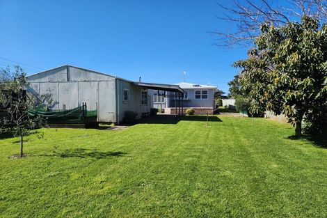 Photo of property in 464 South Road, Omata, New Plymouth, 4374