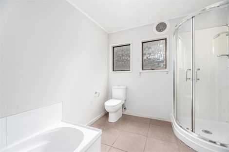 Photo of property in 2/6 Eden Street, Mangere East, Auckland, 2024