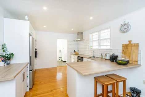Photo of property in 3 Sefton Avenue, Highbury, Palmerston North, 4412