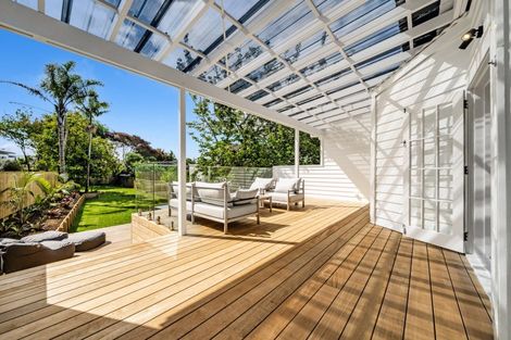 Photo of property in 31 Atarangi Road, Greenlane, Auckland, 1051