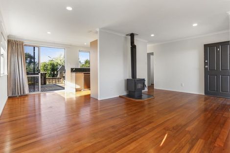 Photo of property in 158 Cascades Road, Pakuranga Heights, Auckland, 2010