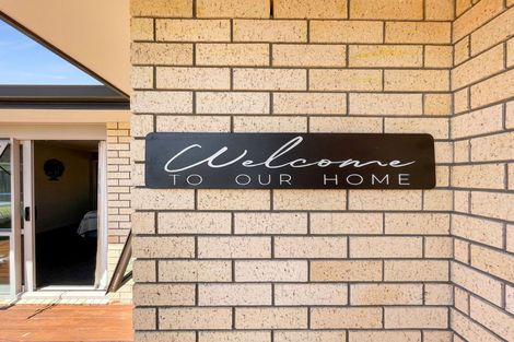 Photo of property in 14 Hector Drive, Rototuna North, Hamilton, 3210