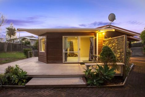 Photo of property in 477d Richardson Road, Mount Roskill, Auckland, 1041