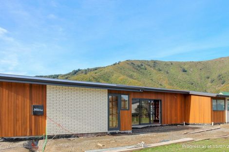 Photo of property in 11b Beach Road, Waikawa, Picton, 7220