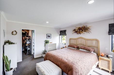 Photo of property in 174 Eskridge Drive, Eskdale, Napier, 4182