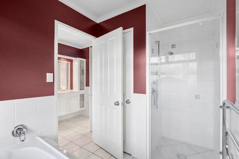 Photo of property in 8 Te Puroa Place, Huntington, Hamilton, 3210