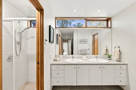 Photo of property in 18 Bengal Drive, Cashmere, Christchurch, 8022