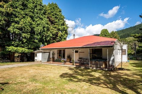 Photo of property in 1455 Akatarawa Road, Akatarawa Valley, Upper Hutt, 5372