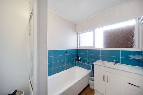 Photo of property in 304 Massey Road, Mangere East, Auckland, 2024