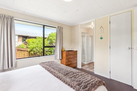 Photo of property in 15 Puketai Place, Pukerua Bay, 5026