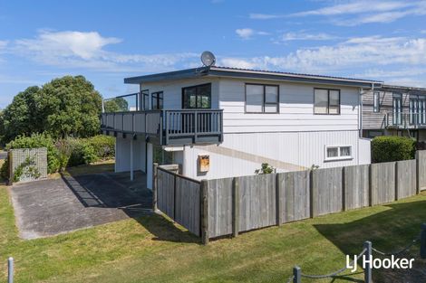 Photo of property in 64a Broadway Road, Waihi Beach, 3611