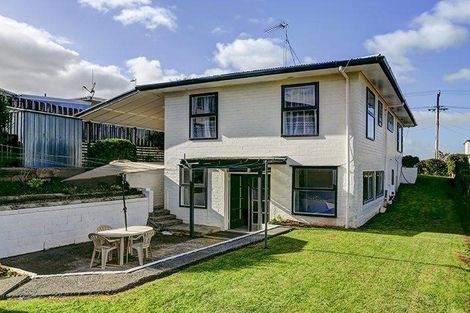 Photo of property in 180 Tuhikaramea Road, Dinsdale, Hamilton, 3204