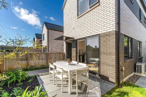 Photo of property in 1/3 Eskdale Road, Birkdale, Auckland, 0626
