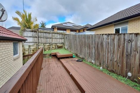 Photo of property in 3a Pittville Place, Henderson, Auckland, 0612