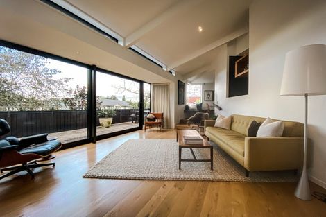 Photo of property in 46a Vauxhall Road, Devonport, Auckland, 0624