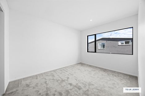 Photo of property in 339b Bucklands Beach Road, Bucklands Beach, Auckland, 2012