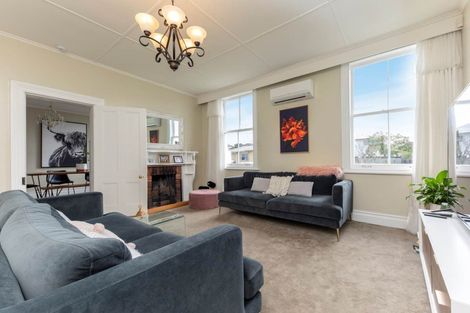 Photo of property in 12 Neesons Way, Glendene, Auckland, 0602