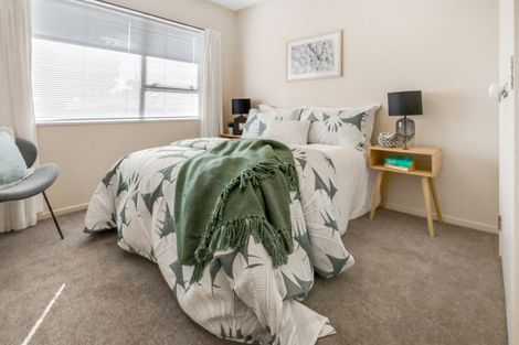 Photo of property in 2/5 Askew Place, Farm Cove, Auckland, 2012