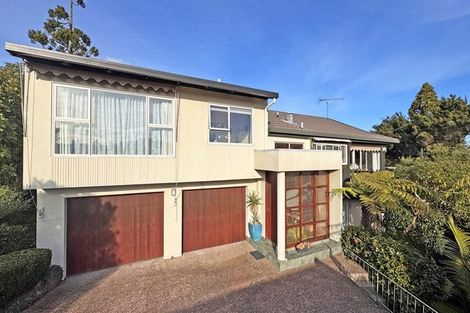 Photo of property in 8 Langstone Place, Chatswood, Auckland, 0626