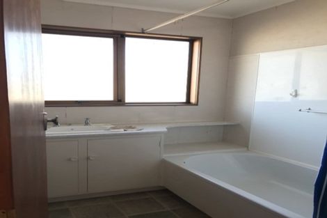 Photo of property in 2/1246 Cameron Road, Gate Pa, Tauranga, 3112