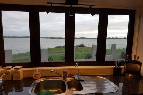 Photo of property in 37 St Annes Crescent, Wattle Downs, Auckland, 2103