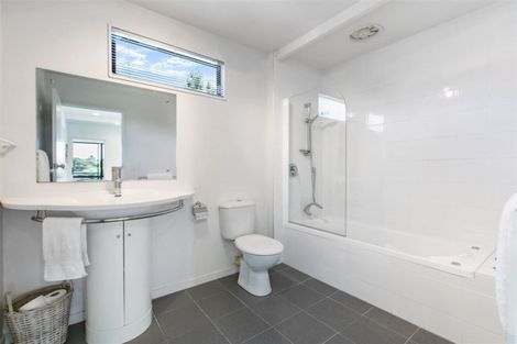 Photo of property in 101a Te Kawa Road, Greenlane, Auckland, 1061
