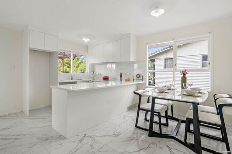 Photo of property in 4 Ennis Avenue, Pakuranga Heights, Auckland, 2010