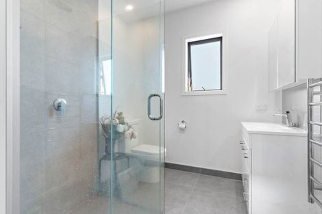 Photo of property in 12 Hava Place, Green Bay, Auckland, 0604