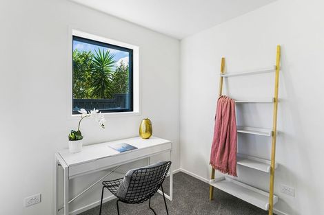 Photo of property in 19b Bradbury Road, Botany Downs, Auckland, 2010