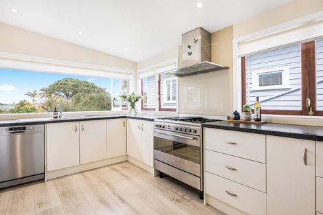 Photo of property in 14 Domain Street, Devonport, Auckland, 0624