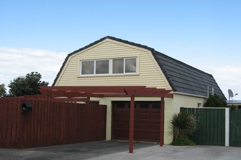Photo of property in 5a Kapiti Terrace, Castlecliff, Whanganui, 4501