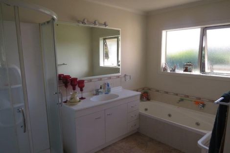 Photo of property in 28 West Road, Mangatainoka, Pahiatua, 4982