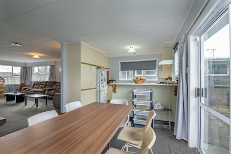 Photo of property in 28 Slacks Road, Awapuni, Palmerston North, 4412