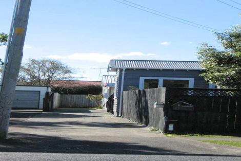 Photo of property in 1/6 Kelvin Road, Papakura, 2110
