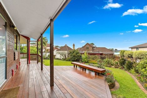 Photo of property in 9 Monet Grove, West Harbour, Auckland, 0618