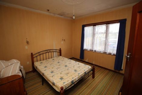 Photo of property in 69 Bridge Street, Bulls, 4818