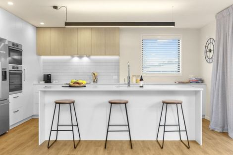 Photo of property in 53b Red Beach Road, Red Beach, 0932