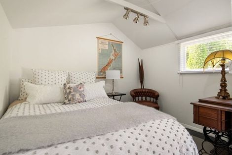 Photo of property in 25 Totara Street, Eastbourne, Lower Hutt, 5013