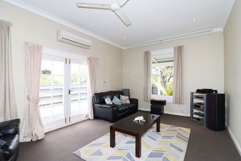 Photo of property in 8 Victoria Street, Carterton, 5713
