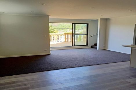 Photo of property in 10 Main Road, Wainuiomata, Lower Hutt, 5014